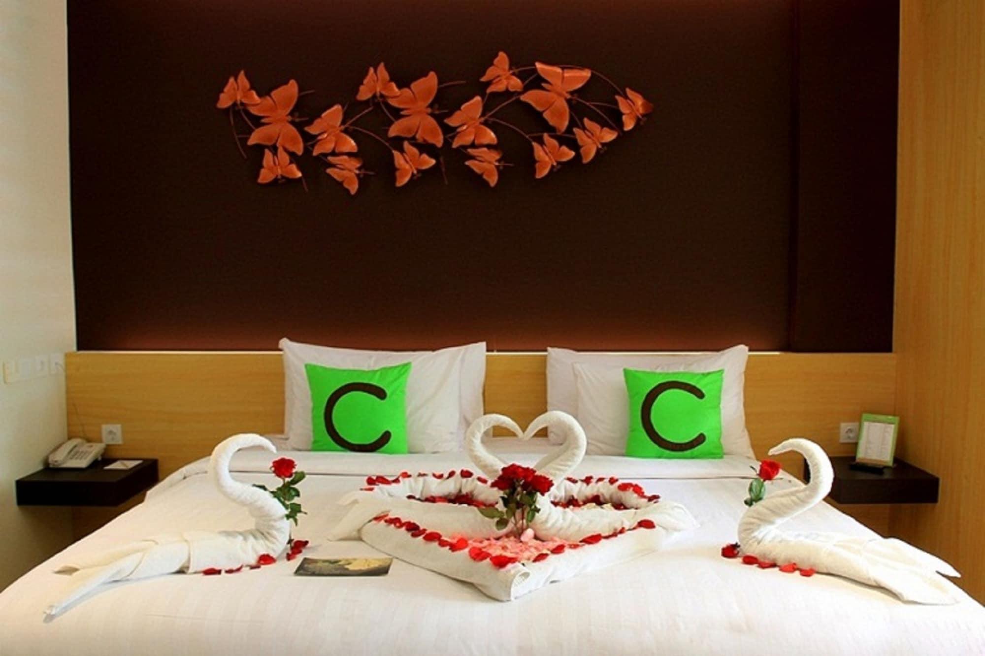 โคซี สเตย์ โฮเต็ล ซิมปัง เอนัม Hotel เดนปาซาร์ ภายนอก รูปภาพ