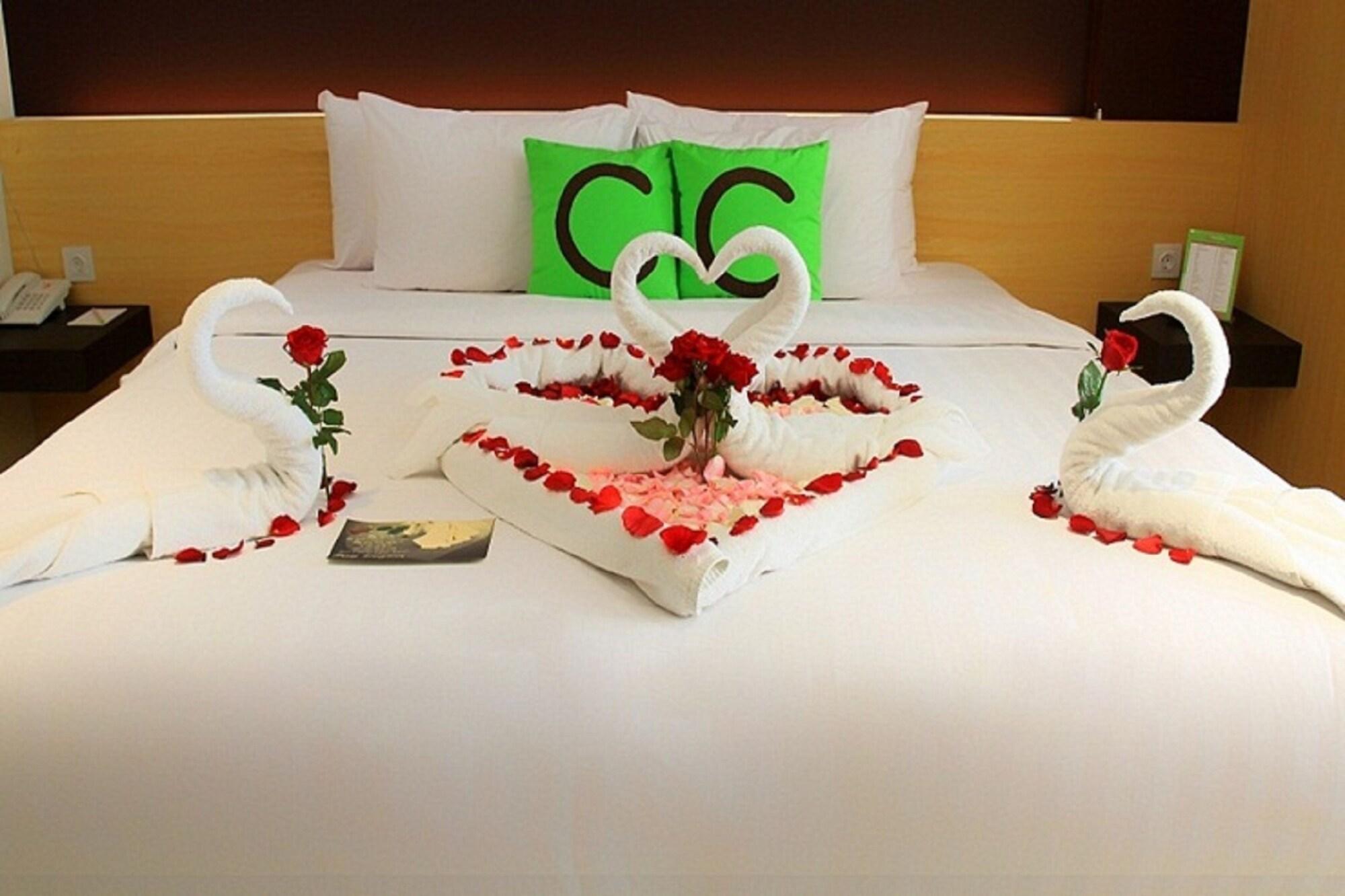 โคซี สเตย์ โฮเต็ล ซิมปัง เอนัม Hotel เดนปาซาร์ ภายนอก รูปภาพ