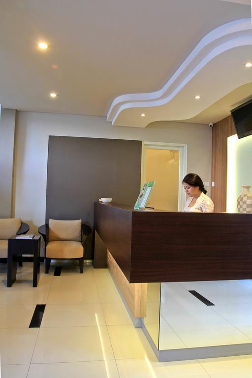 โคซี สเตย์ โฮเต็ล ซิมปัง เอนัม Hotel เดนปาซาร์ ภายนอก รูปภาพ